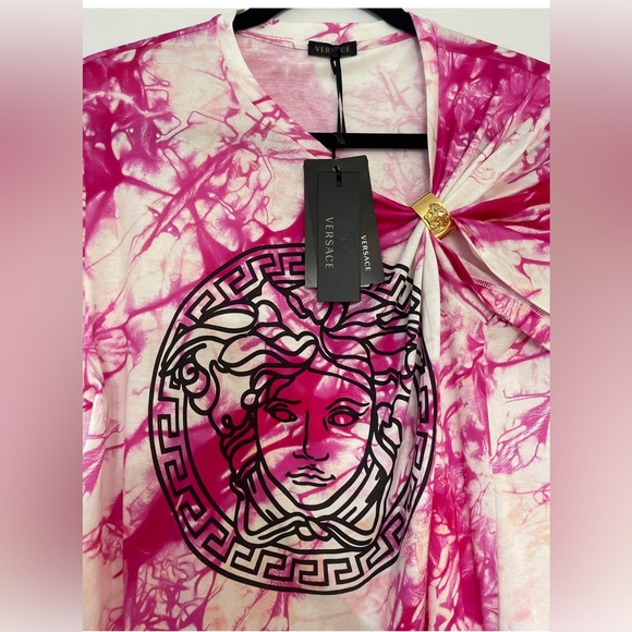 Authentic NEW Versace shirt💖 - Picture 7 of 10